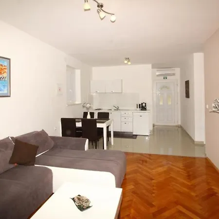 Dubreta Apartment Cavtat
