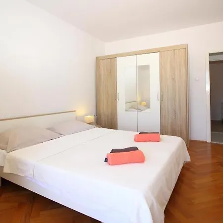 Dubreta 아파트 챠브타트