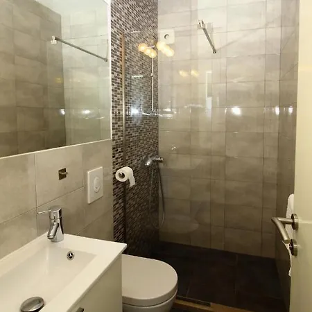 Apartment Dubreta