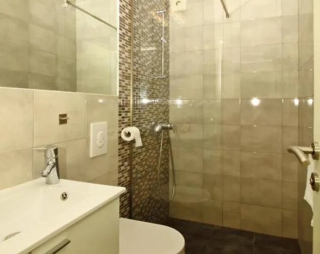 公寓 Dubreta 察夫塔特